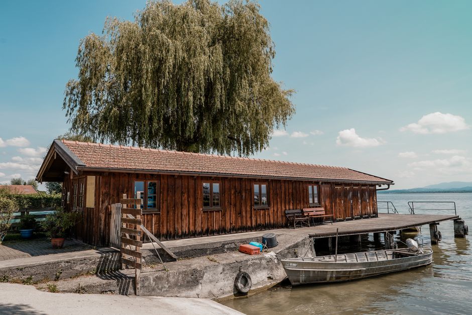 Lakefront Cabin Dock — illustrative photo